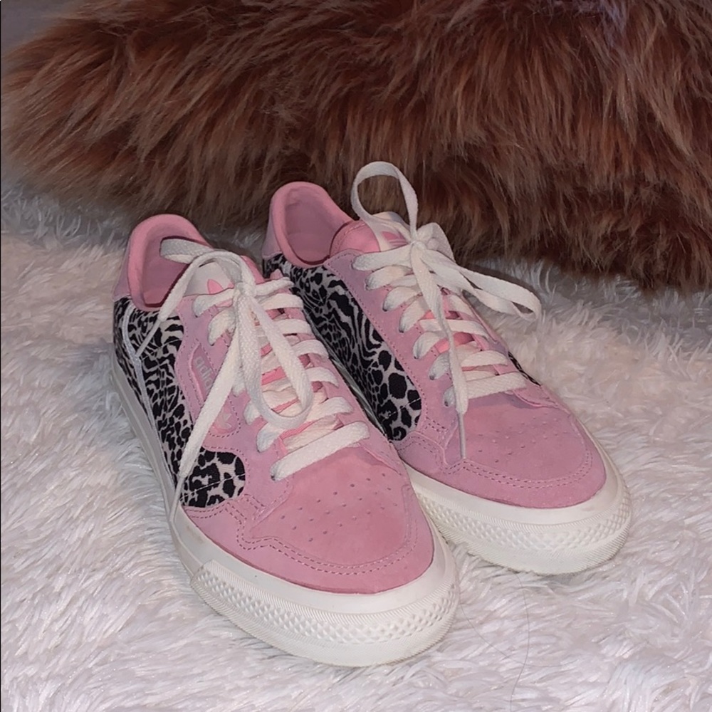 UNIQUE pink adidas sneakers !!
